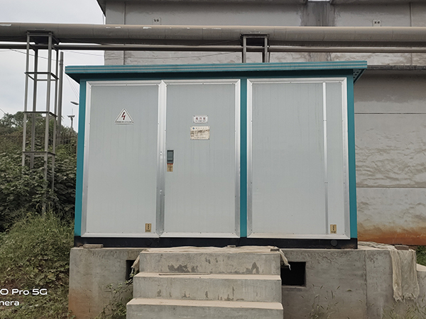 恒安源电气集团制造的800KVA欧式箱式变电站送达宝武钢铁武汉乌龙泉矿完成交付。